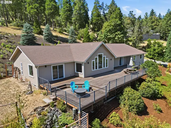 35885 Ellington Dr, Springfield, OR 97478