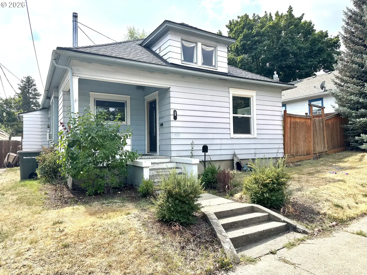 504 Spring Ave, La Grande, OR 97850 - #1