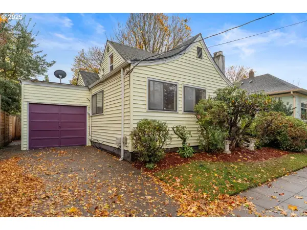 5718 SE Lafayette St, Portland, OR 97206