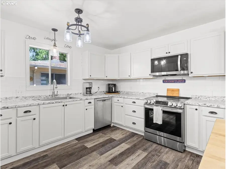 1125 Fishpond Rd, Kelso, WA 98626 - #2