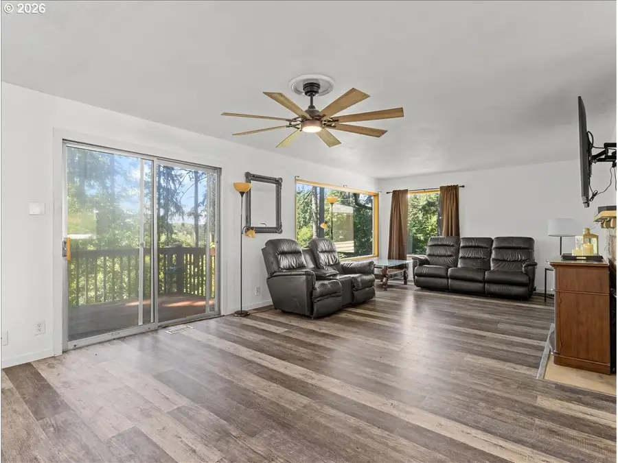 1125 Fishpond Rd, Kelso, WA 98626 - #3