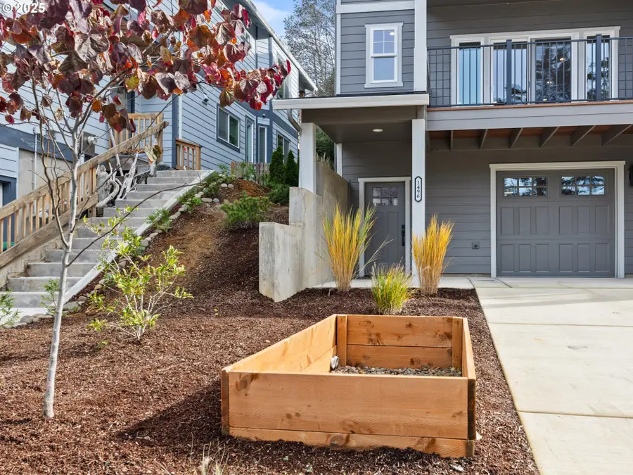 1496 SE Marine Ave, Lincoln City, OR 97367 - Image #2