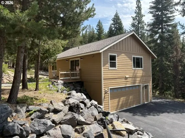 141239 Red Cone Dr, Crescent Lake, OR 97733 - #1