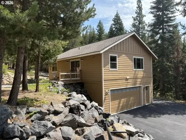 141239 Red Cone Dr, CrescentLake, OR 97733