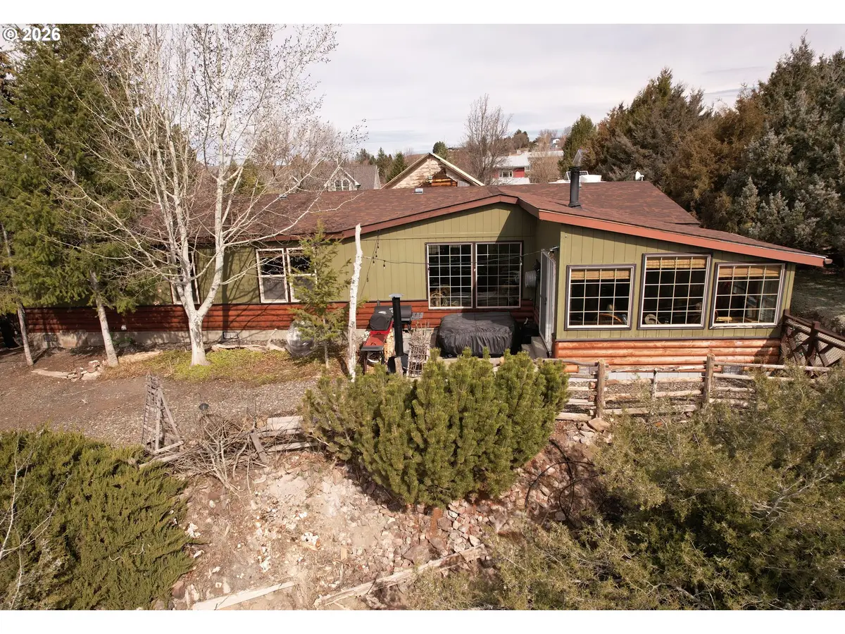 704 Residence St, Enterprise, OR 97828 - #1