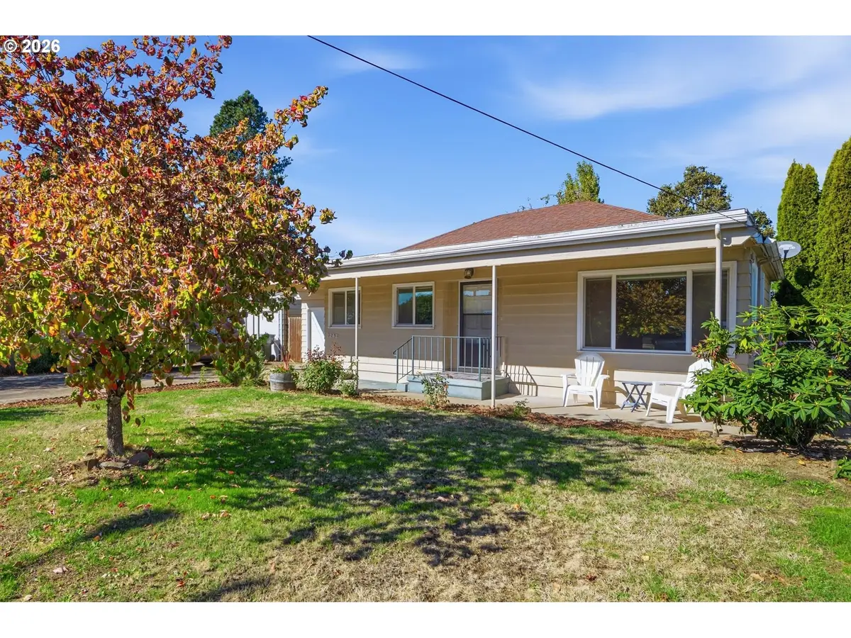 1243 NE 9th Ave, McMinnville, OR 97128 - #1