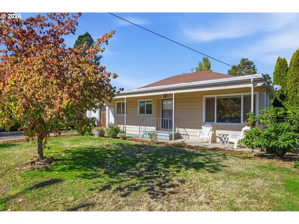 1243 NE 9th Ave, McMinnville, OR 97128