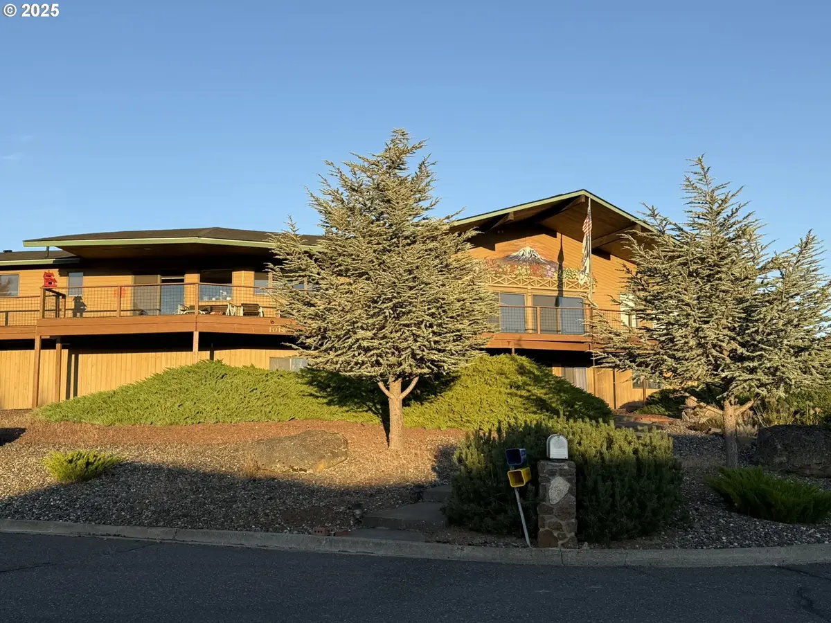 1014 Roe Dr, Goldendale, WA 98620 - #1