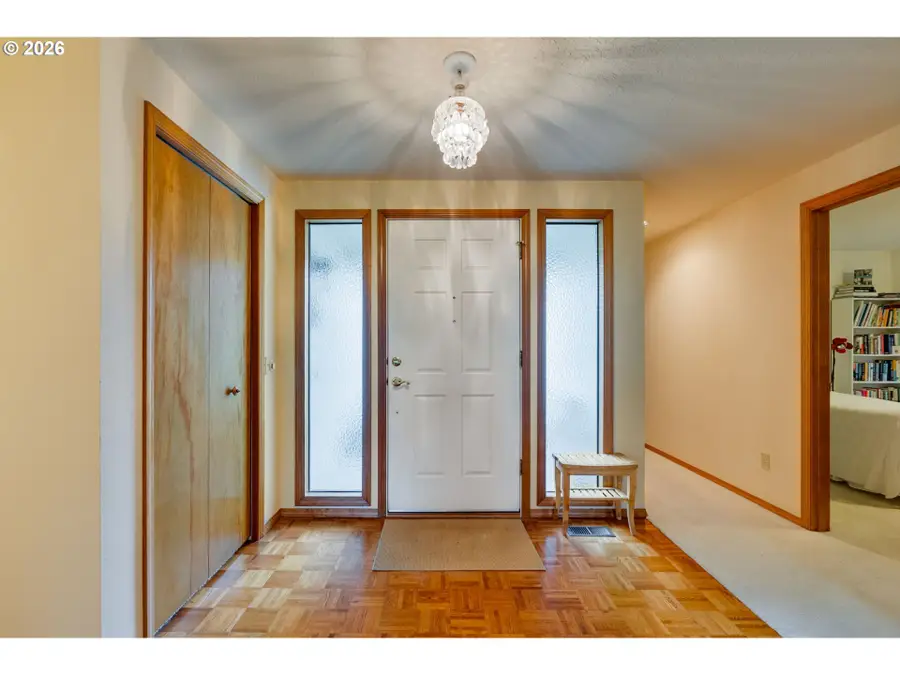 16418 SW 129th Ter, King City, OR 97224 - Image #2