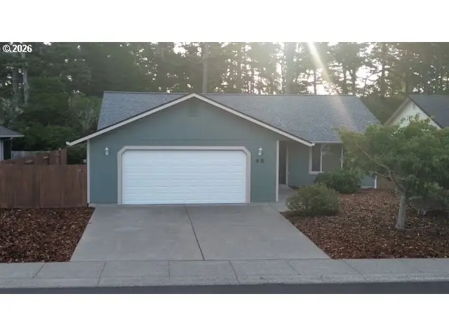 48 Park Village Dr, Florence, OR 97439 - #3