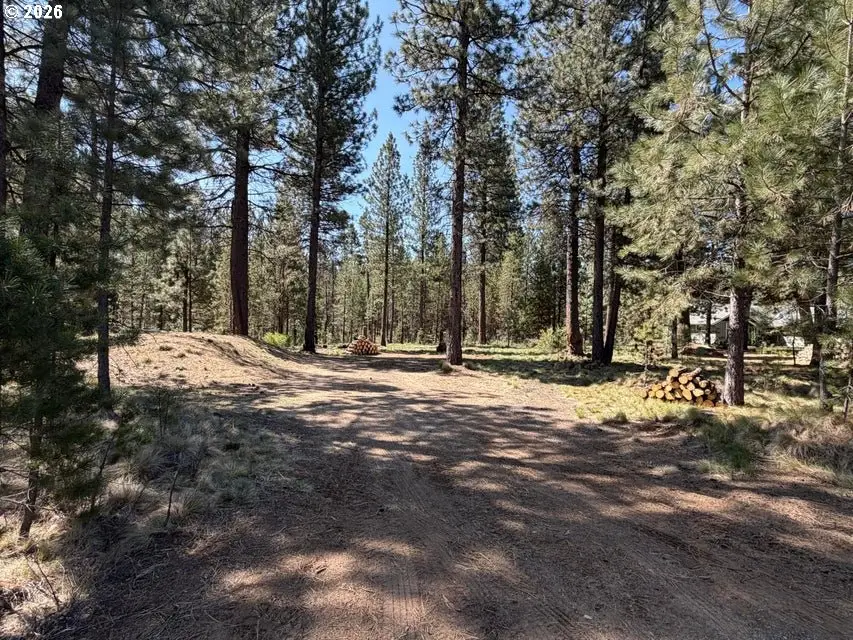 17019 Upland Rd, Bend, OR 97707 - #2