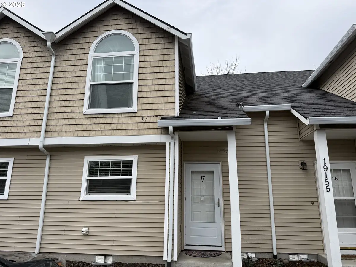 19155 SE Yamhill St #17, Portland, OR 97233 - #1