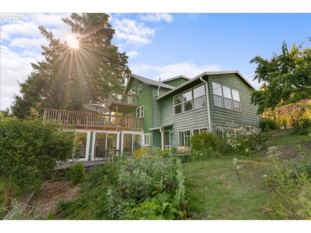 772 Division St, Oregon City, OR 97045 - #1