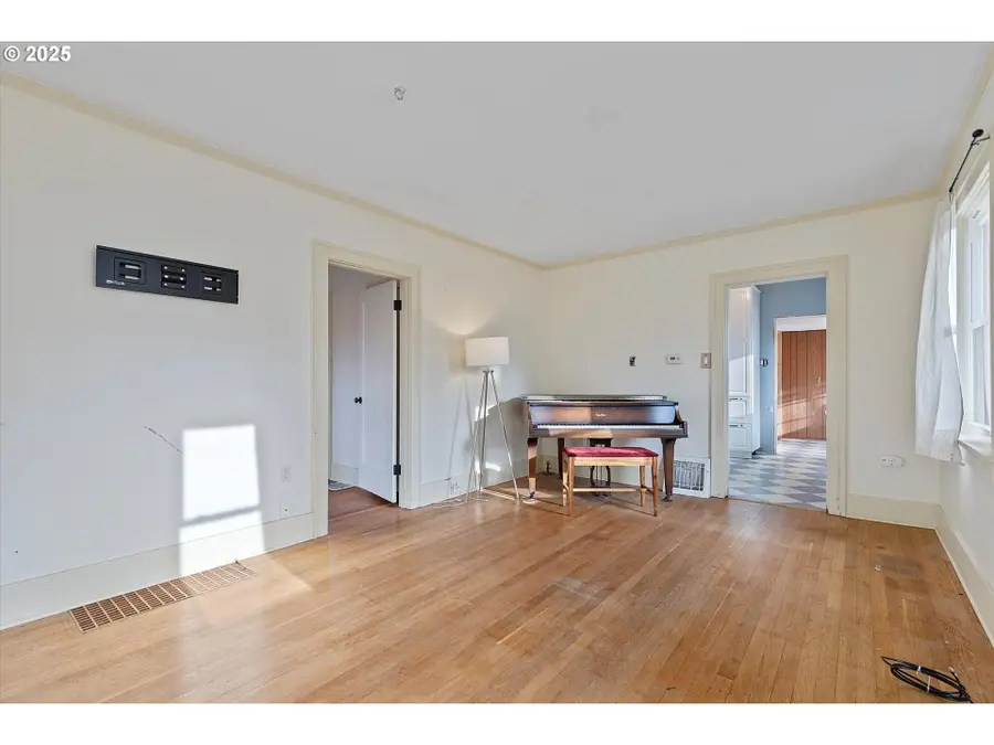 7906 N Wall Ave, Portland, OR 97203 - Image #3