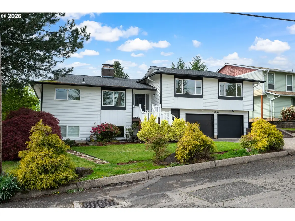 11835 SE Valley View Ter, Northwest Clackamas, OR 97086 - #1