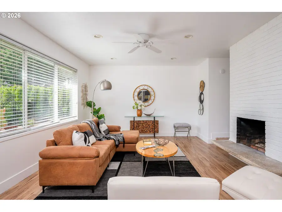 11835 SE Valley View Ter, Northwest Clackamas, OR 97086 - #3