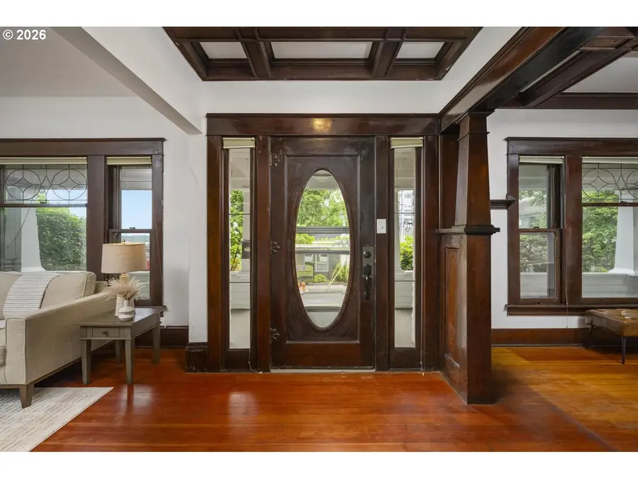 3303 S Kelly Ave, Portland, OR 97239 - #3