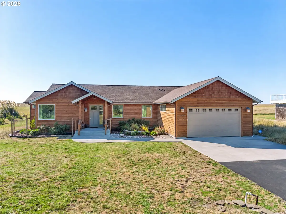 89570 Ocean Dr, Warrenton, OR 97146 - #1