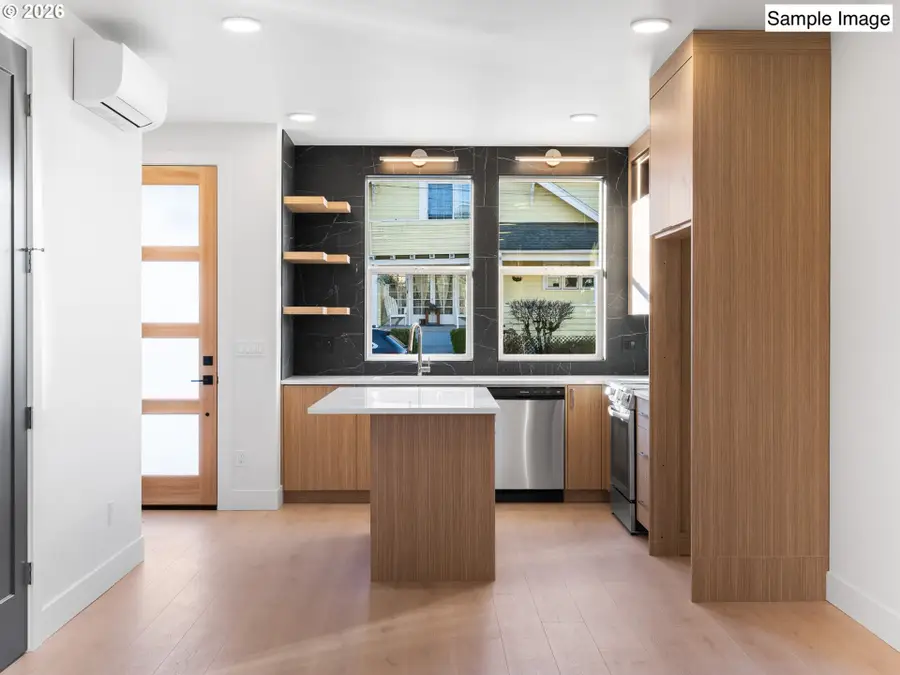 6126 NE Stanton St, Portland, OR 97213 - #2