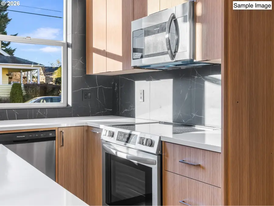 6126 NE Stanton St, Portland, OR 97213 - #3