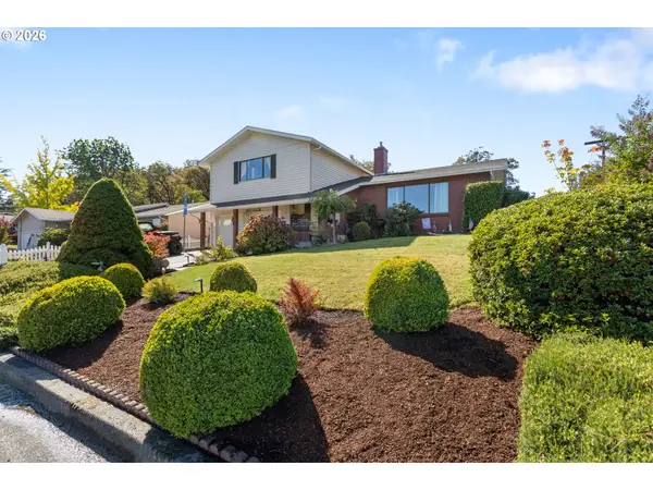 2196 NW Andrea St, Roseburg, OR 97471