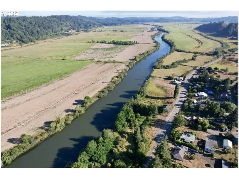 93937 Highway 42, Coquille, OR 97423 - Image #3