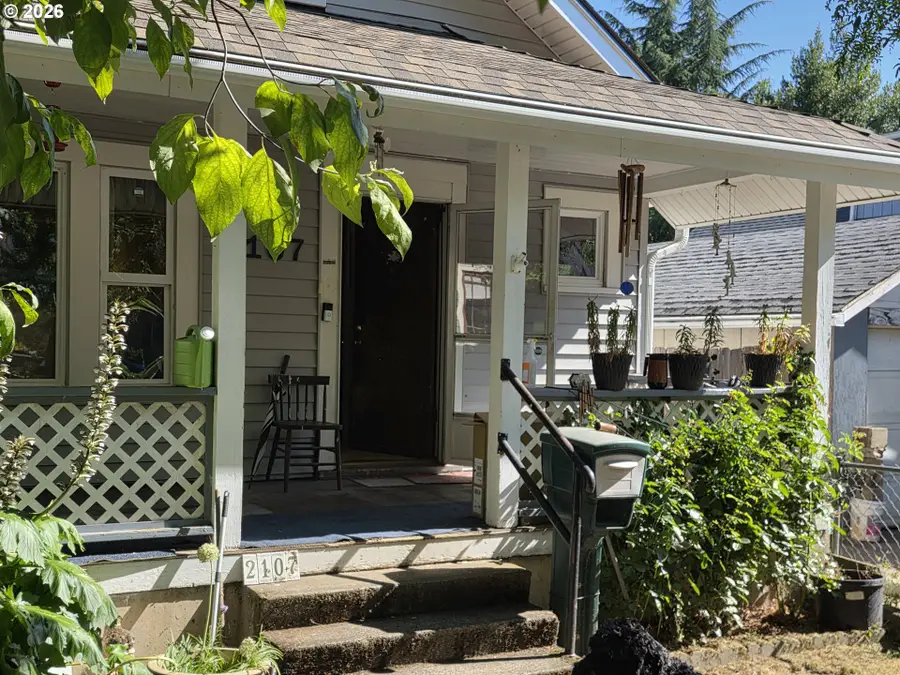 2107 N Terry St, Portland, OR 97217 - #2