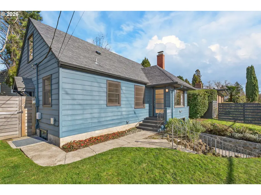 4225 SE Woodward St, Portland, OR 97206 - #2