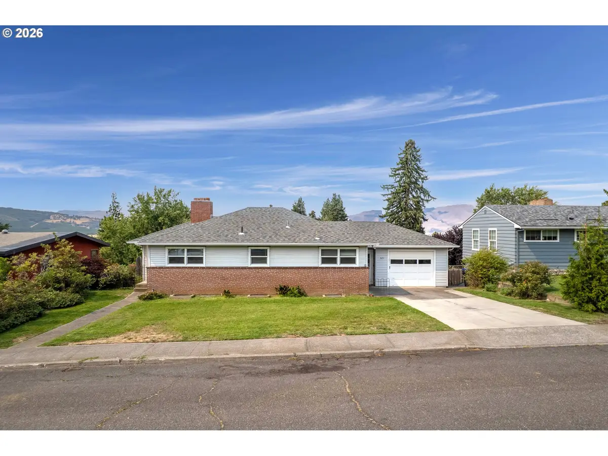 321 W 21st St, The Dalles, OR 97058 - #1