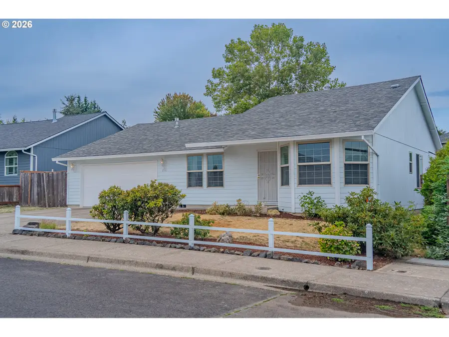 1351 N Monroe St, Lafayette, OR 97127 - #2