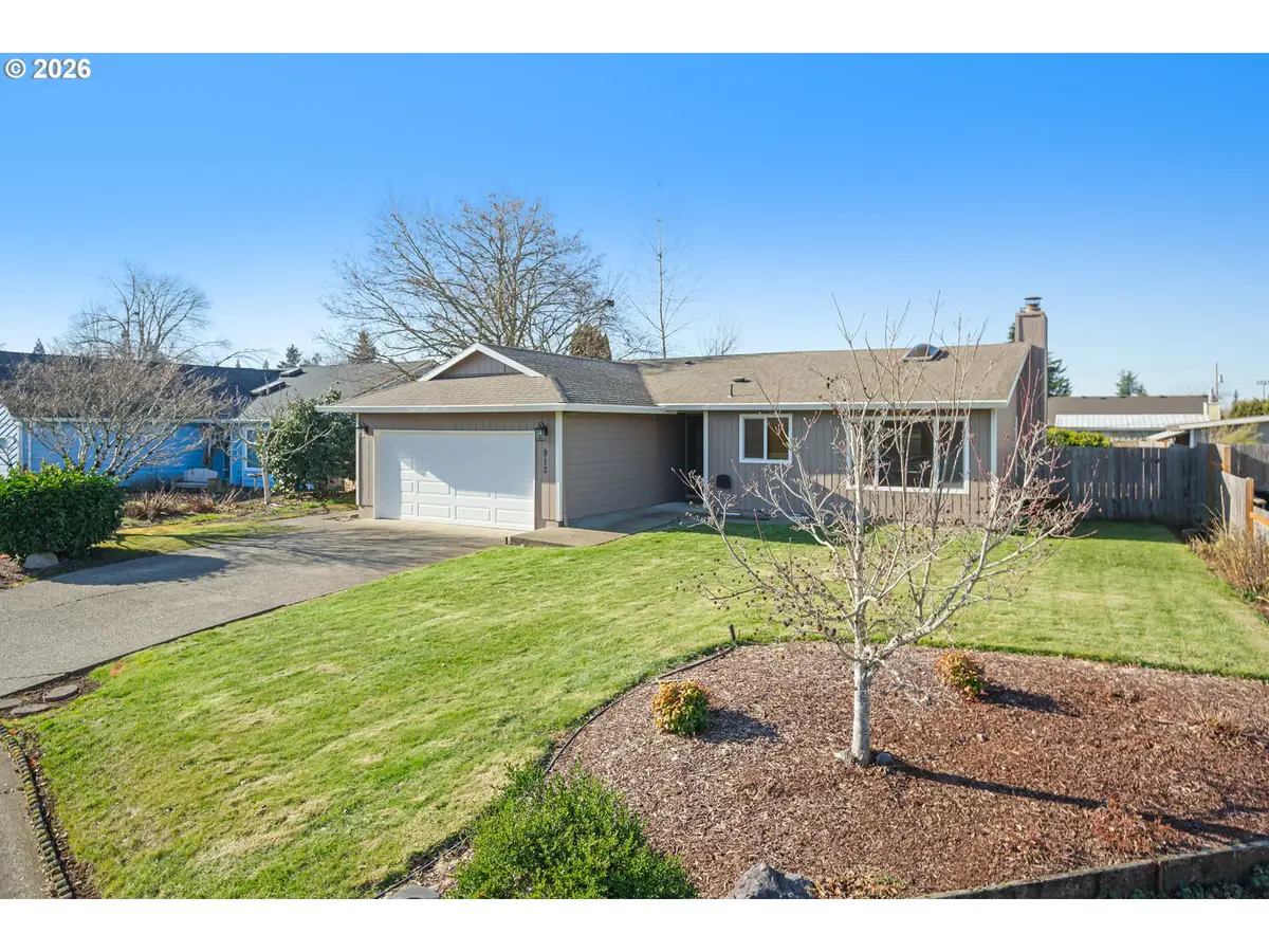 913 S Fir Ct, Canby, OR 97013 - Image #1