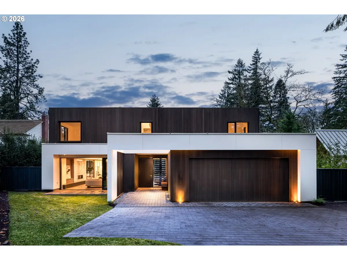 1120 S Military Rd, Portland, OR 97219 - Image #1