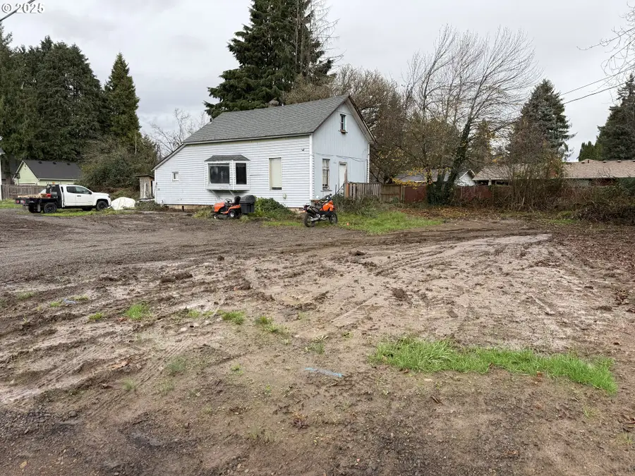 835 Anderson Ln, Springfield, OR 97477 - Image #3