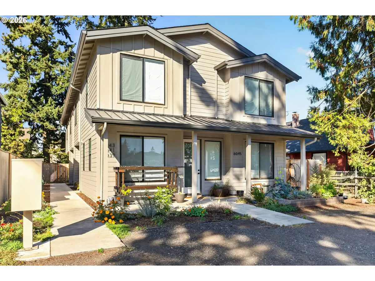 6041 SE Lambert St, Portland, OR 97206 - #1