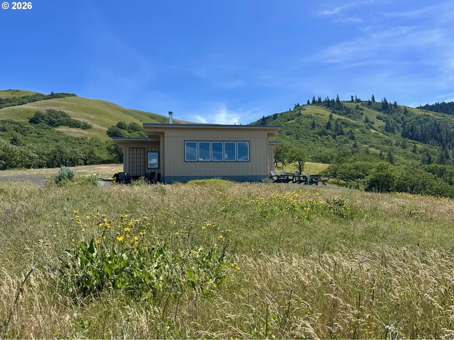 118 S Prairie Rd, Lyle, WA 98635 - #2