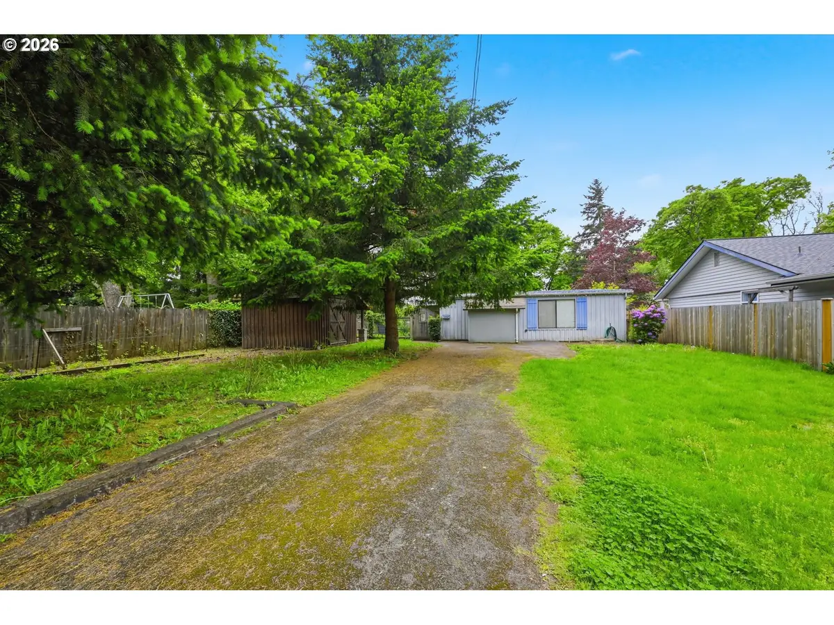 2580 Pioneer Pike, Eugene, OR 97401 - #1