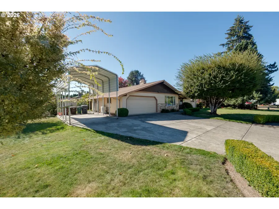 1574 SE Bush St, Hillsboro, OR 97123 - #3