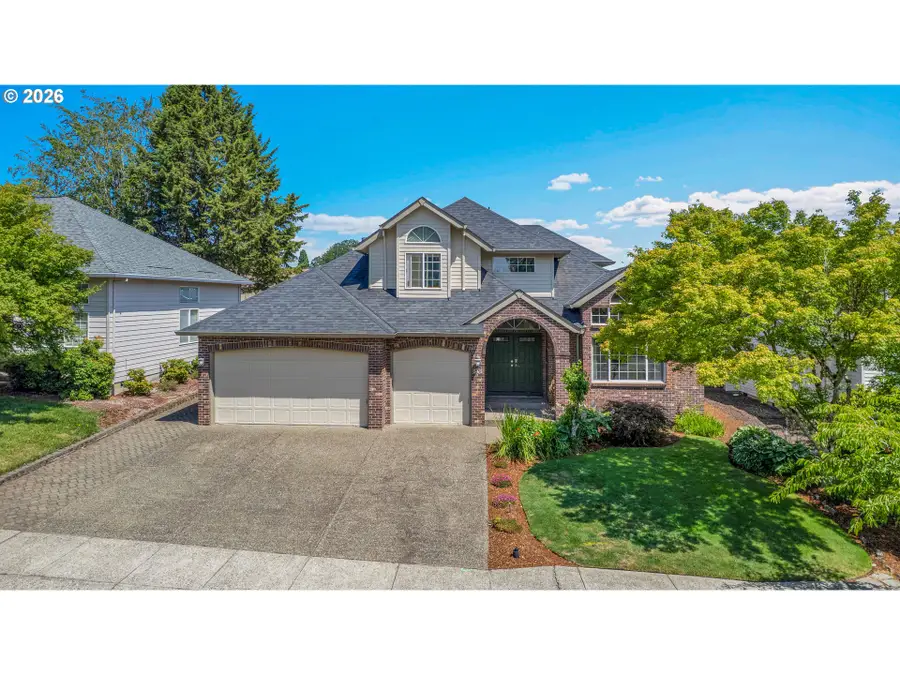 565 NE Lenox St, Hillsboro, OR 97124 - #2