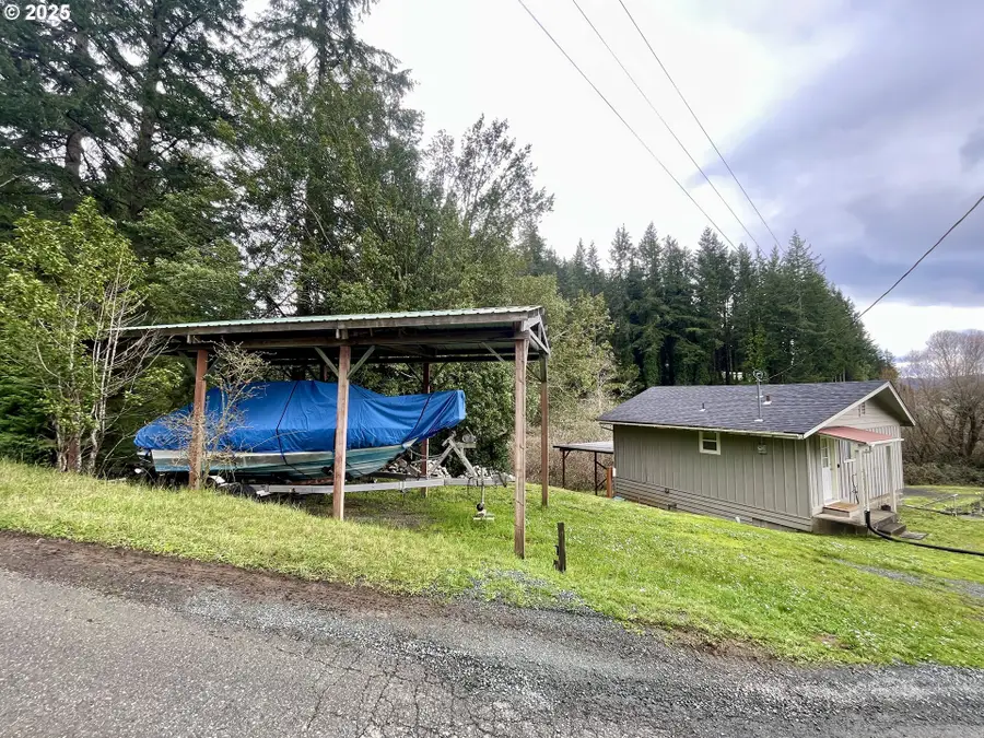 54825 Robinson Rd, Coquille, OR 97423 - #2