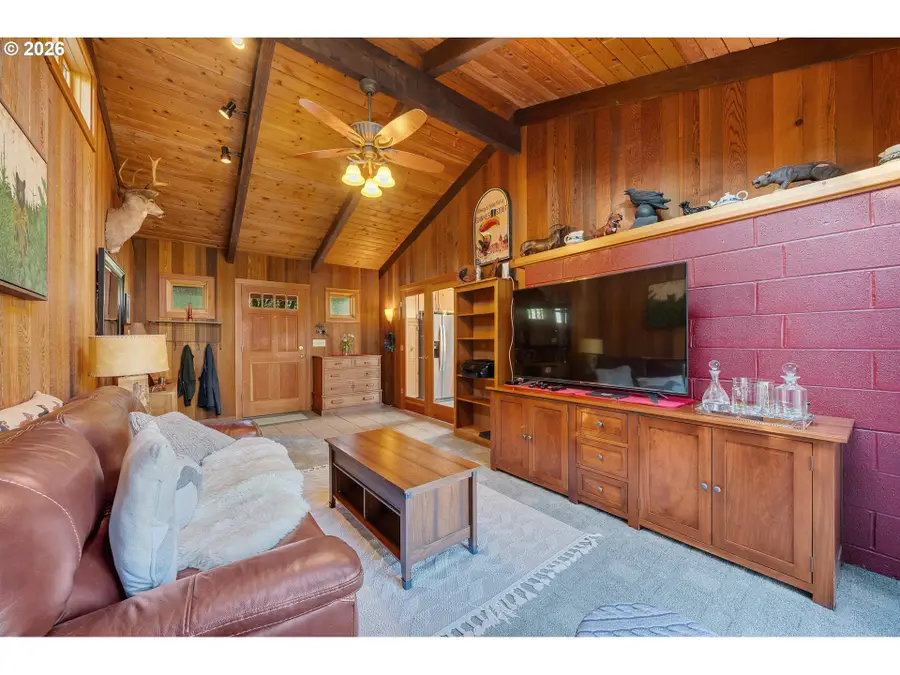 26903 Trask River Rd, Tillamook, OR 97141 - #3