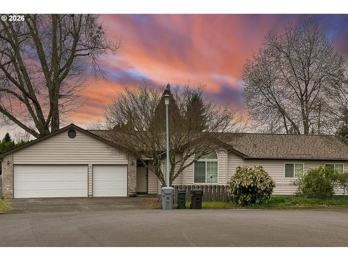 166 NW 13th Ave, Canby, OR 97013 - #1