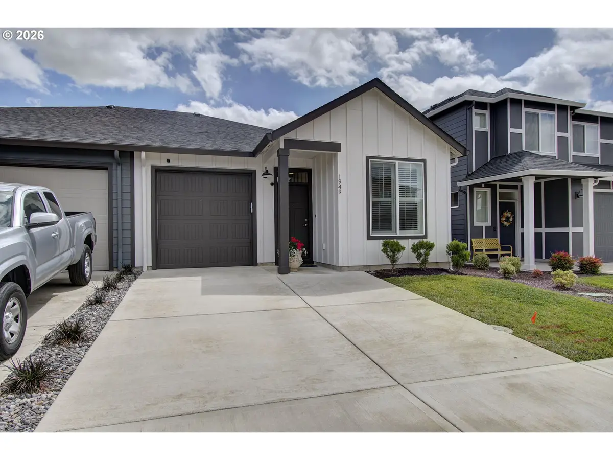 1949 NW 19th Ct, Battle Ground, WA 98604 - #1