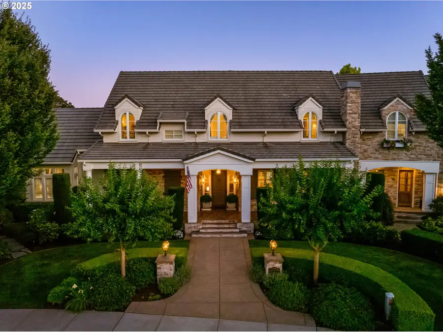 2628 Edgewater Dr, Eugene, OR 97401 - Image #2