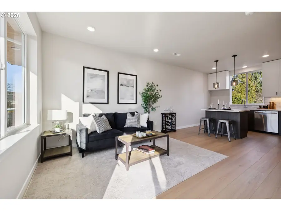 1733 SE Clatsop St, Portland, OR 97202 - #2