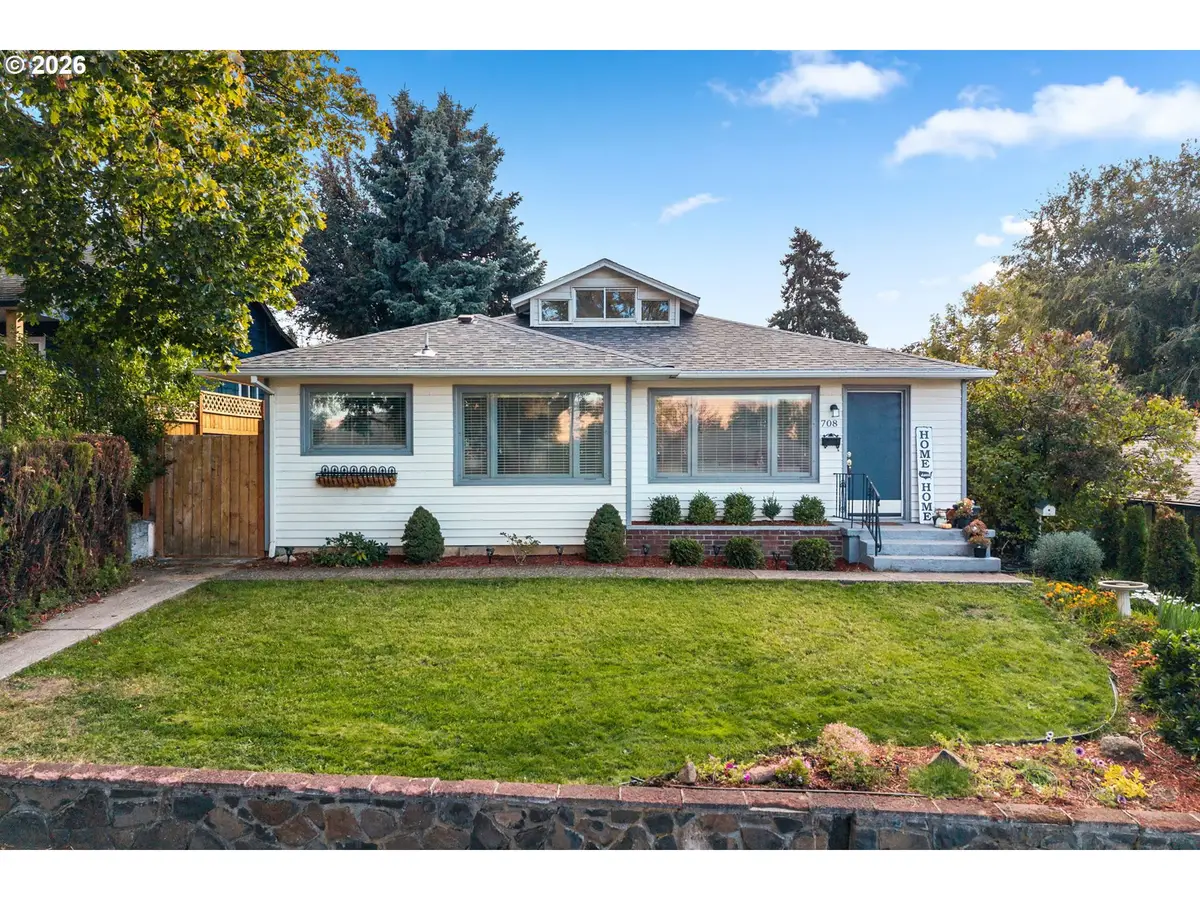 708 W 15th St, The Dalles, OR 97058 - Image #1