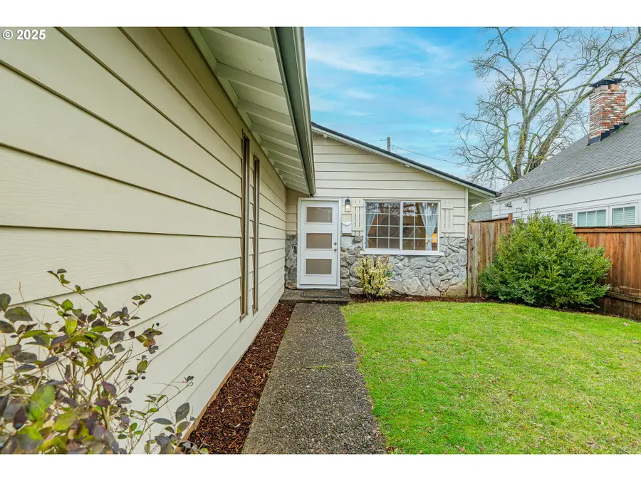 6414 NE Cleveland Ave, Portland, OR 97211 - Image #3