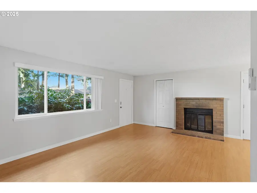 16016 NE Everett Ct, Portland, OR 97230 - Image #3