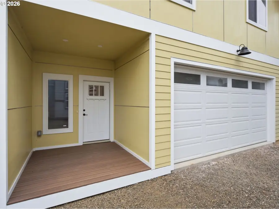 430 NW 5th St, Newport, OR 97365 - #3