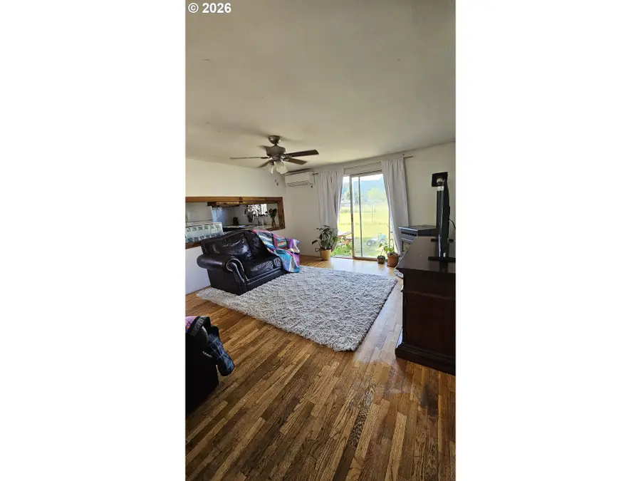 47705 Bain St, Oakridge, OR 97463 - #3