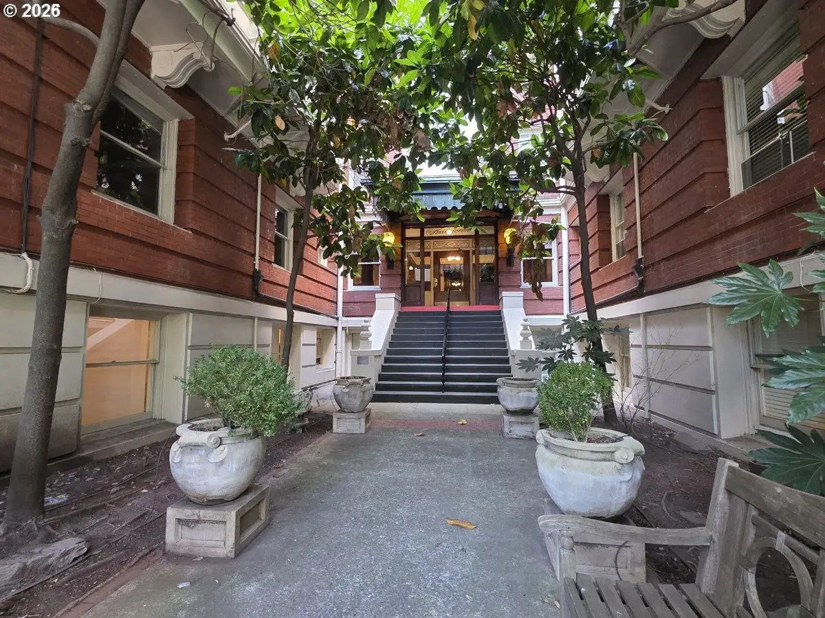 2083 NW Johnson St #63, Portland, OR 97209 - #1